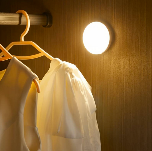 Lampe LED sans fil détecteur mouvement veilleuse automatique éclairage pratique chambre placard escalier