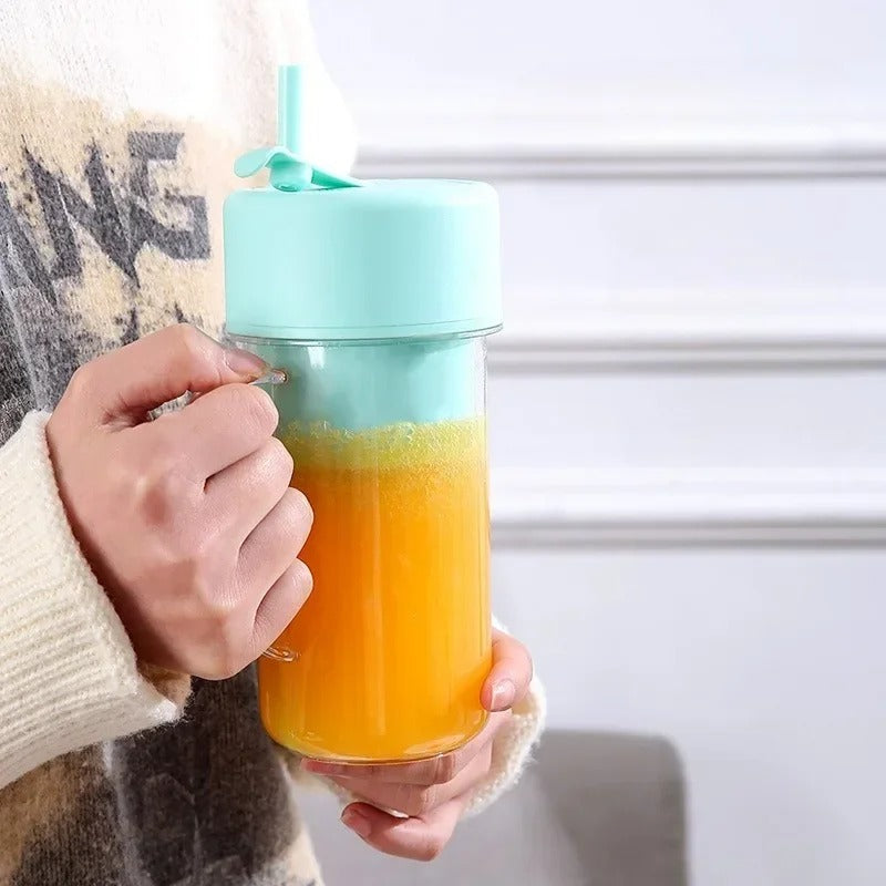 Mixeur Portable avec Paille en Silicone – Smoothies & Jus à Emporter