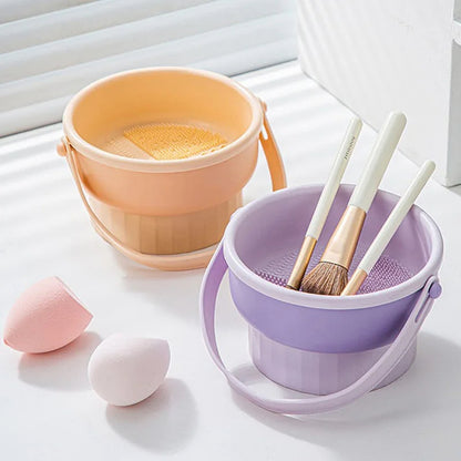 Seau Nettoyant Pliable pour Pinceaux de Maquillage – Compact, Astucieux et Multifonction